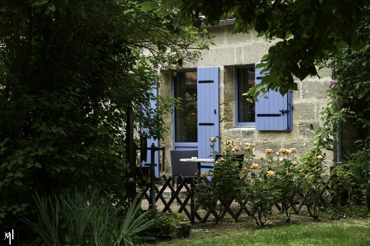 Chambres D'Hotes Les Delices De La Roche Louresse-Rochemenier Luaran gambar